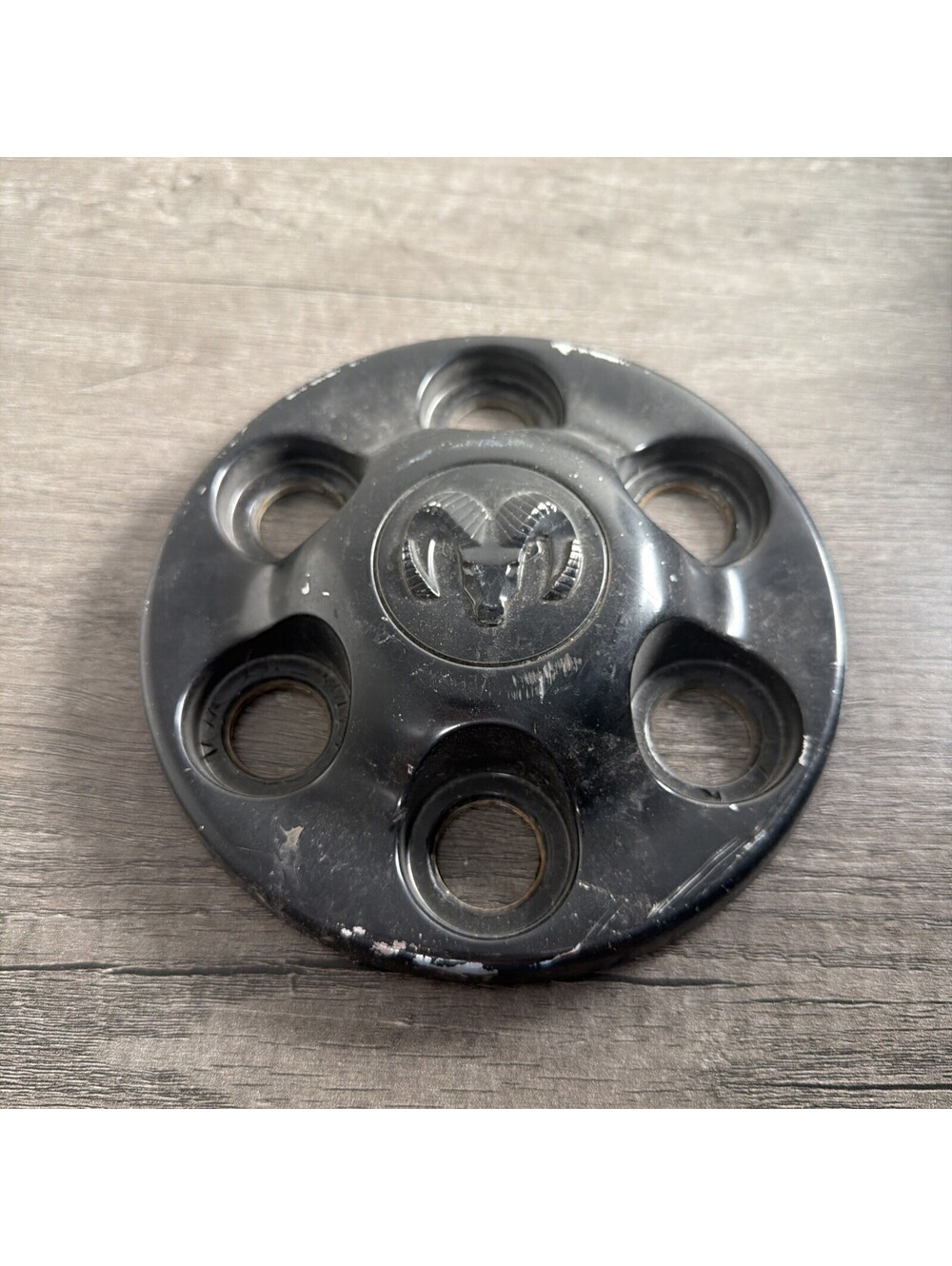 OEM 98 99 Dodge Durango Center Hub Cap Chrome 2097 52039401 (15x7 4 spoke)